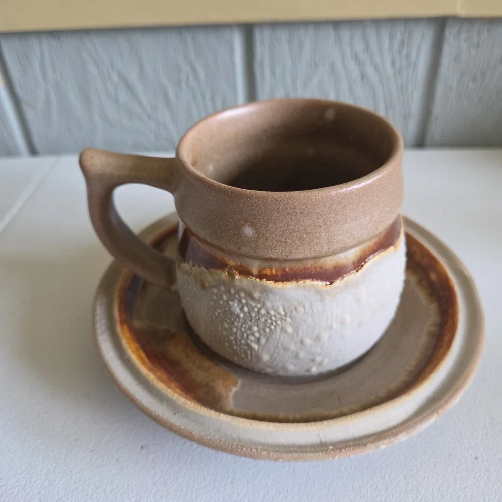 Laurentian Pottery Tundra 8-405 Tea Coffee Cup SaucerCanada Stoneware Drip Glaze